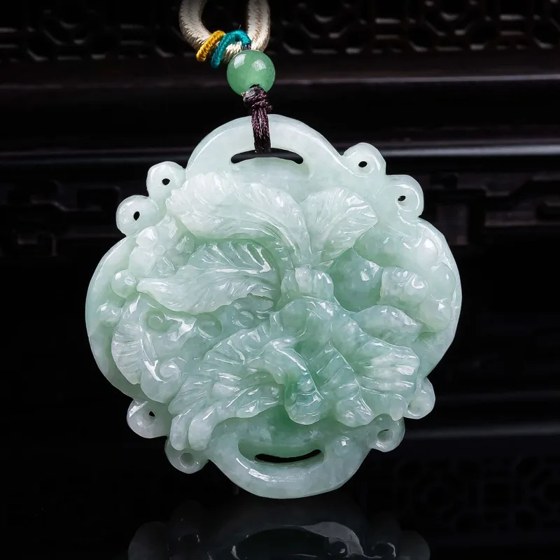 Natural A-grade jade phoenix presents wealth and prosperity, thickened exquisite jade, high ice jade pendant, and beautiful jade