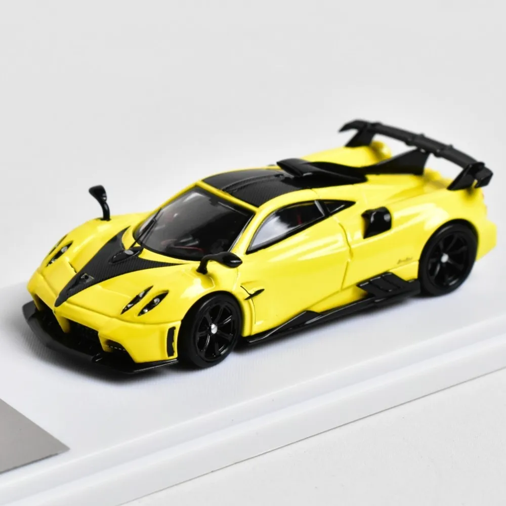 

Литая под давлением модель автомобиля XF 1:64 для взрослых, хобби Pagani Utopia