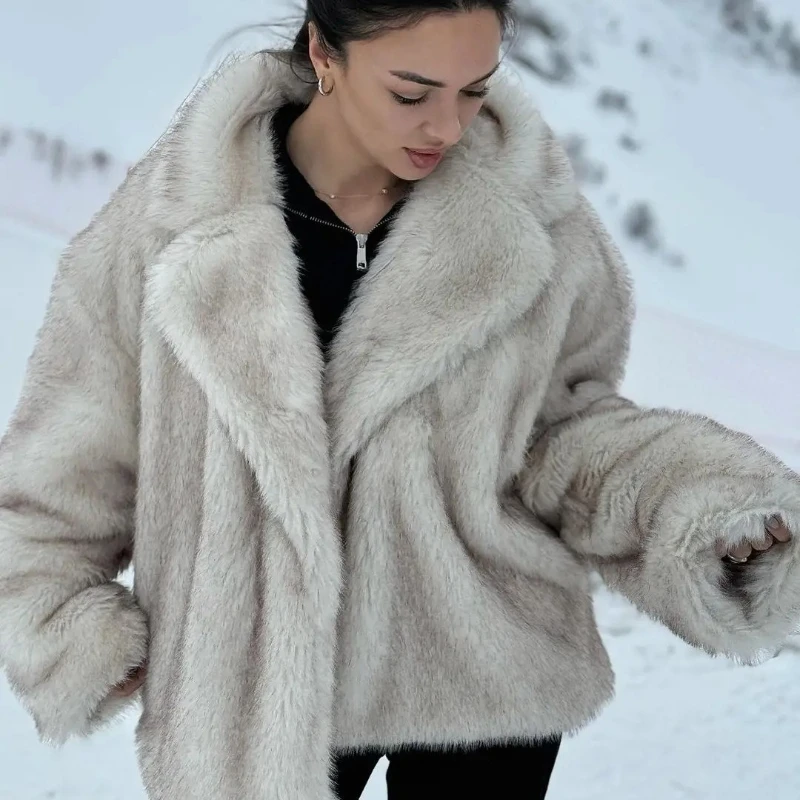 

Color Clash Faux Fox Fur Jacket Lapel Short Women's Plush Coat 2025 Winter Thick Furry Jackets Flared Sleeves Fluffy Cardigans