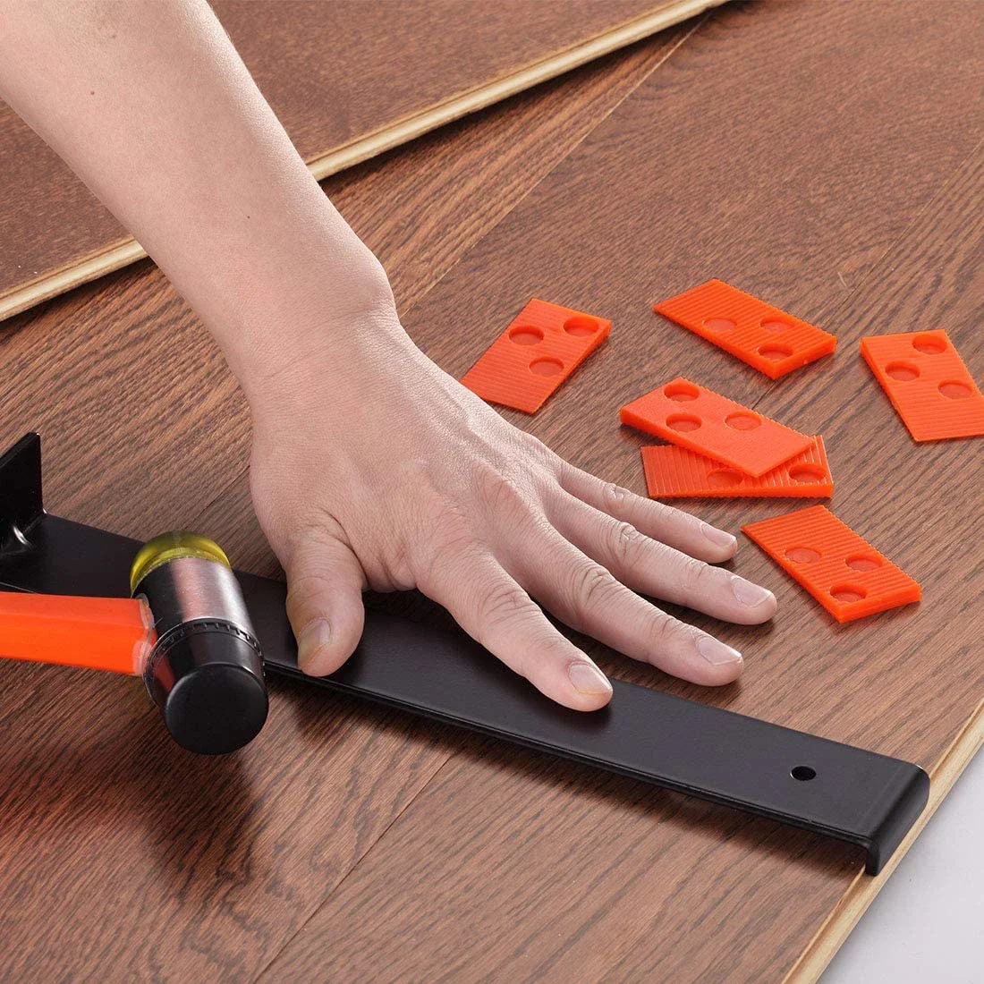 New Laminate and Wood Flooring Installation Kit  Spacers, Tapping Block, Pull Bar and Fiberglass Handle Mallet 1-43PCS