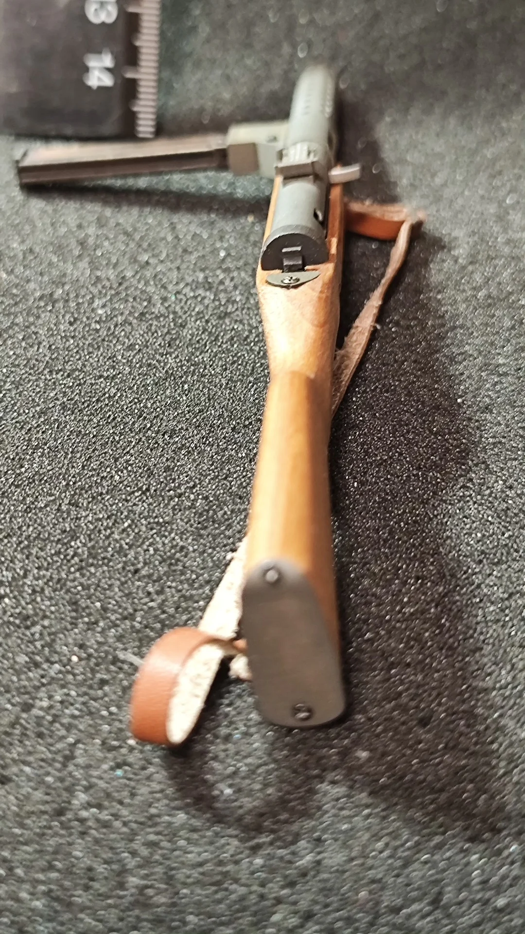 Kit modello di mitragliatrice MP28 staccabile in metallo staccabile in legno massello delle forze speciali dell'esercito rosso della Seconda Guerra Mondiale in scala 1:6