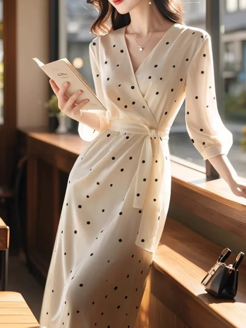 

MiiiiX Office Lady Elegant French Retro Dot Dress Women's 2024 Summer V-neck Lace-up Design Three-quarter Sleeve Long Dress