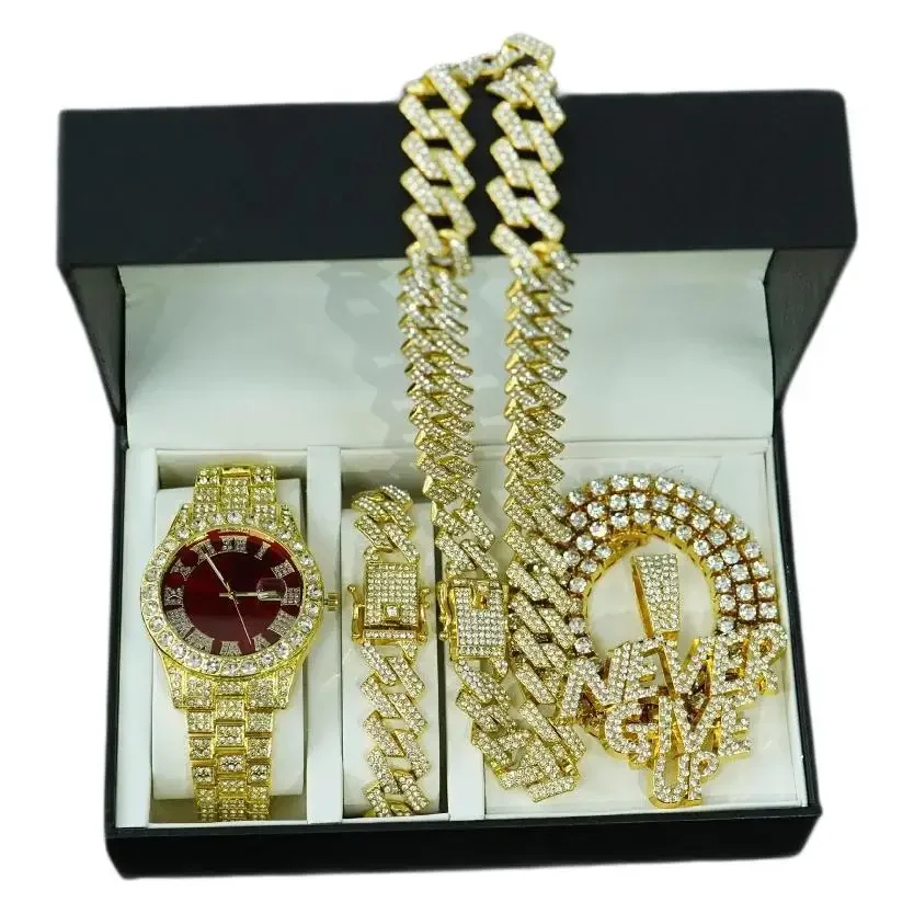 

Luxury Hip Hop Cuban Link Chain Necklace with Pendant & Men's Watch Set - Stylish Gift Box for Men, Trendy Jewelry Accessories