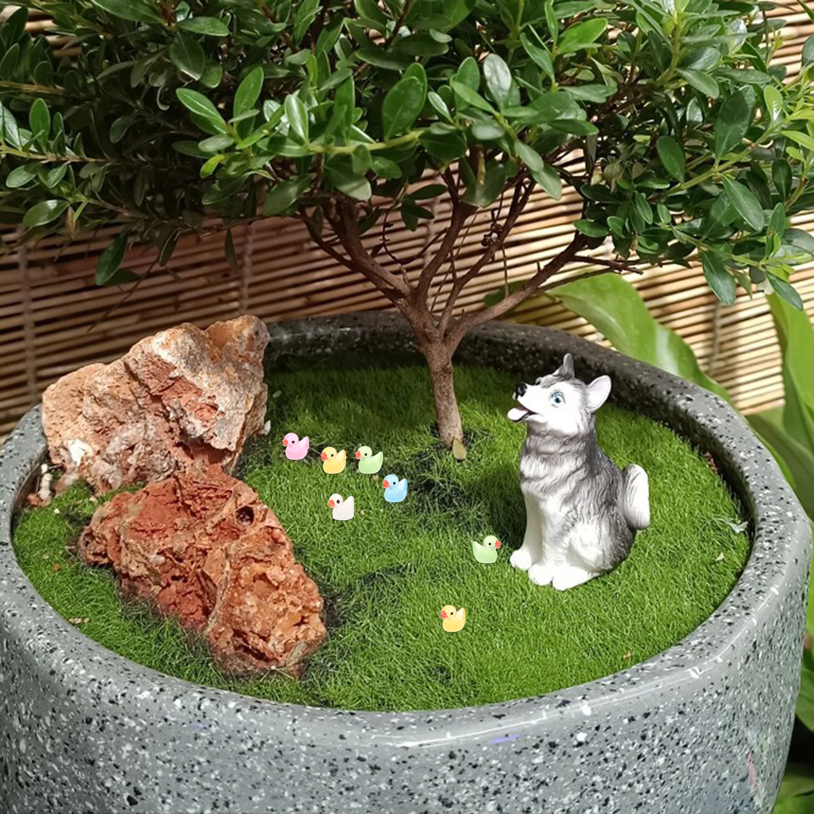 

50Pcs Miniature Resin Figures Glow in The Dark Small Garden Ornaments Decoration Accessories