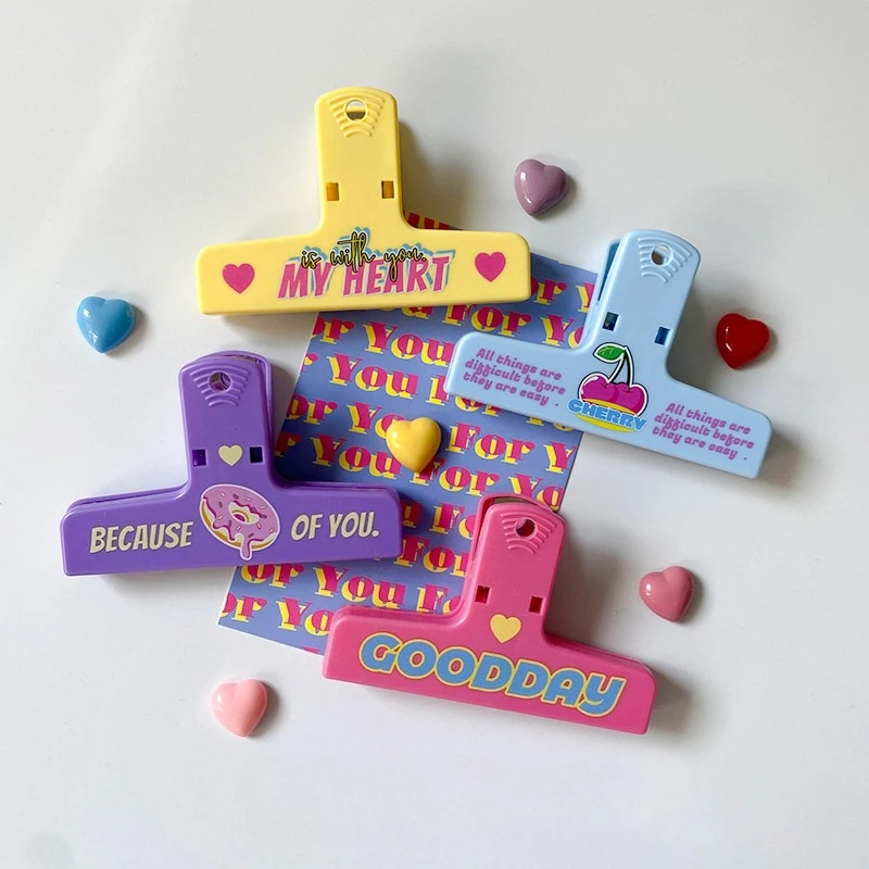 Retro Snack Clip Refrigerator Patch Magnetic Clip Kitchen Food Snack Sealing Seasoning Plastic Clip Office Supply for Documents