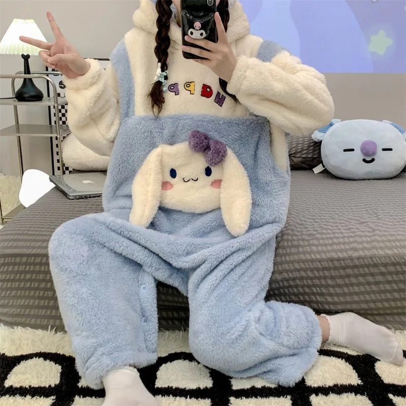 New Cinnamoroll Coral Fleece Pajamas Women Autumn And Winter  New Warm Flannel Cute Long Nightgown Home Wear Set Christmas Gifts