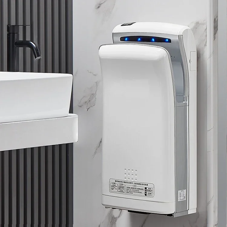 Asciugamani da bagno a induzione completamente automatico materiale ABS per l'asciugatura da 5 a 7 secondi 220v