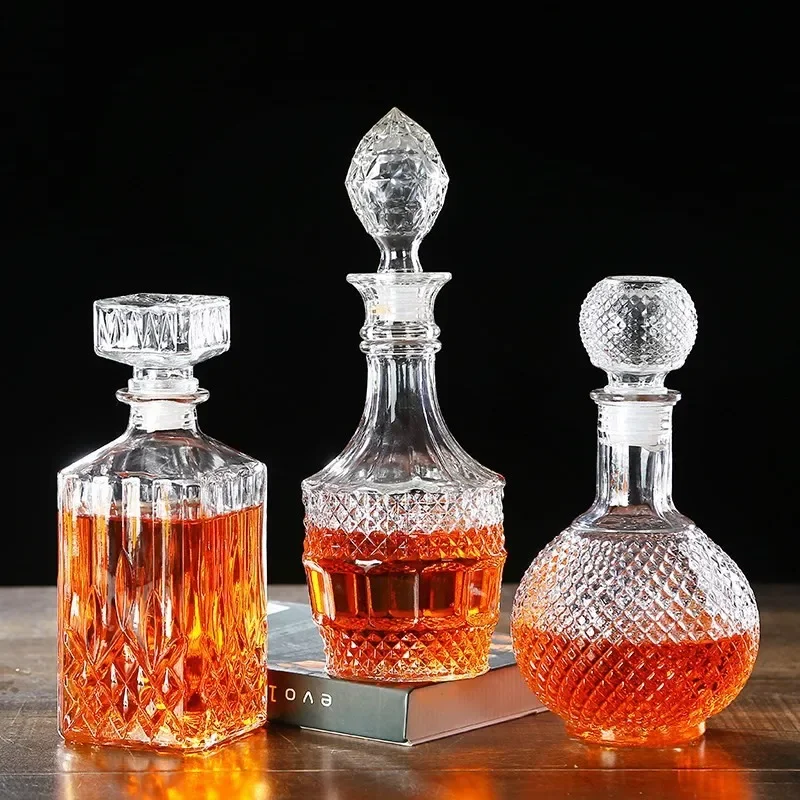 Premium 250ml Glass Whiskey Set, Crystal Clear Liquor Decanter, Ideal for Spirits and Wines, Elegant Barware Serving Solution