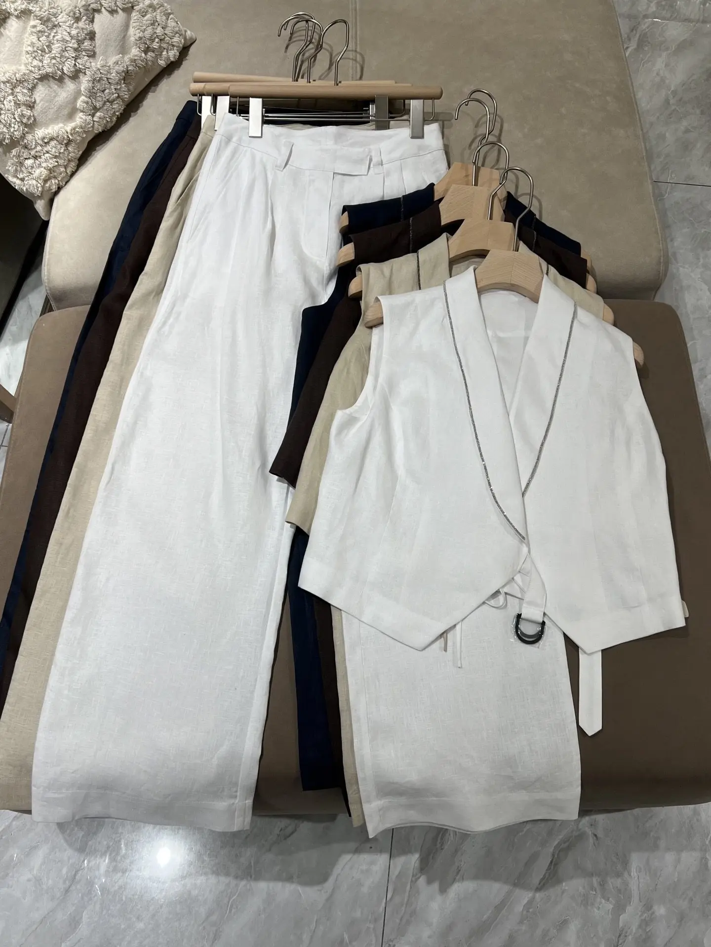 

Новый женский льняной костюм: жилет и прямые брюки, модный, универсальный, элегантный