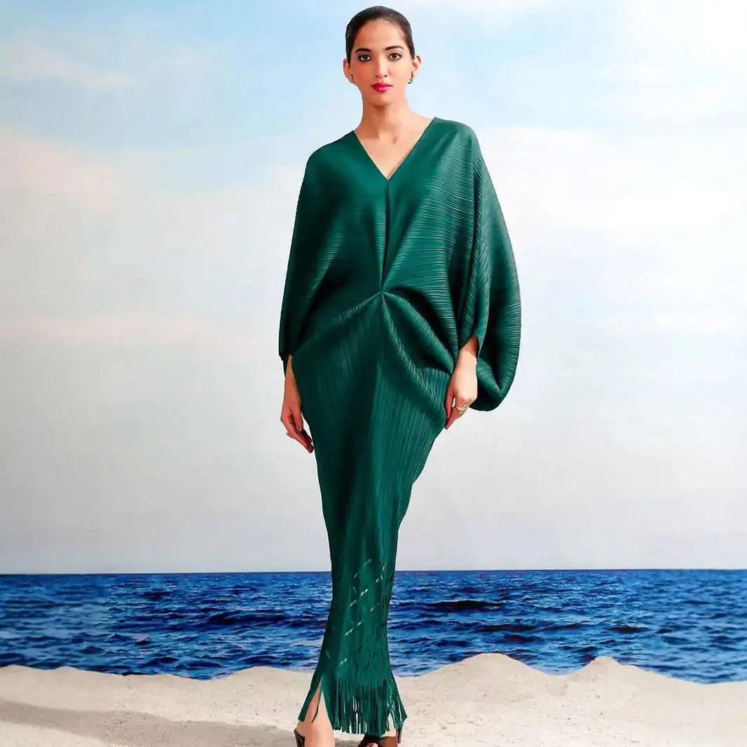 

Miyake Pleated Dress with High-end Feel 2025 New Women's Plus Size Long Sleeved Tassel Dress with a Slimming Look