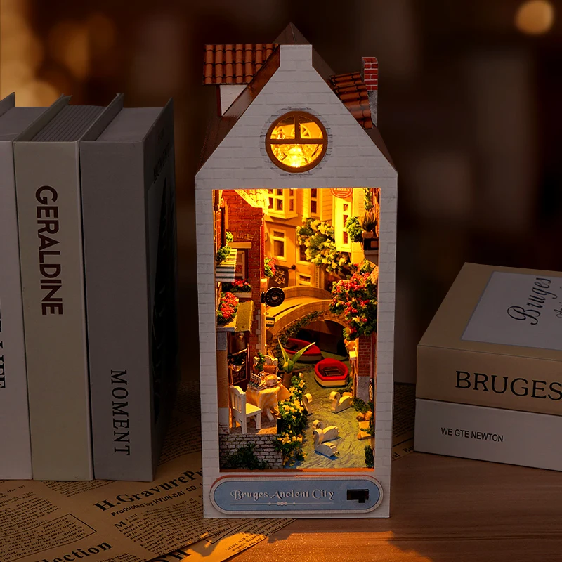 Nowy DIY drewniane Bruges starożytne miasto książka kącik półka wkładka miniaturowe zestawy modeli z meblami półka na książki Bookend prezenty dla przyjaciół