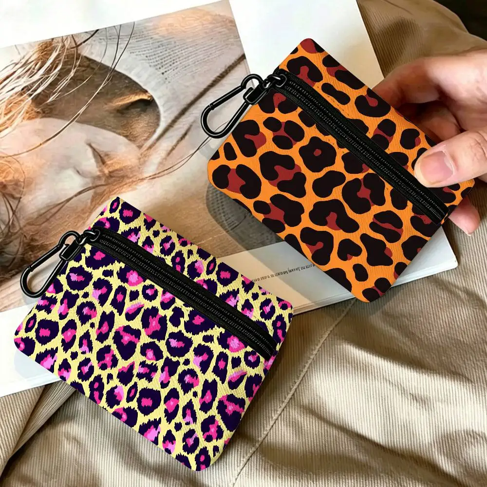 Anime Leopard print White Oxford Cloth Zipper Coin Purse Lightweight Hanging Key Pouch Card Holder For Daily Use