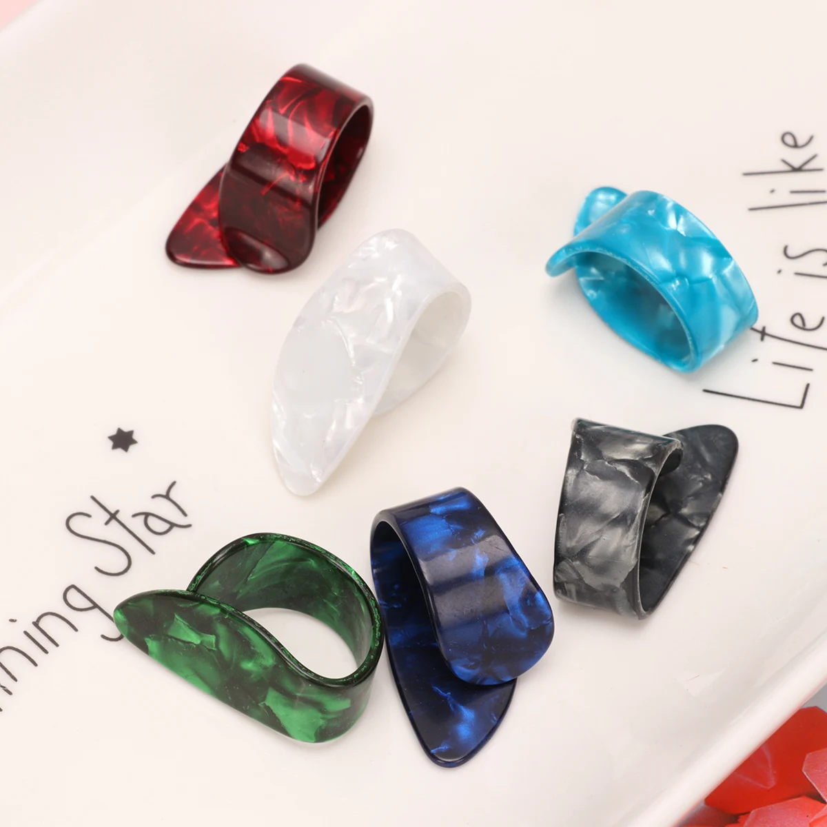 

12pcs Thumb Guitar Picks Celluloid Ultra Thin Lightweight Durable For Bass Guitar Finger Protection Beginners Practice Nail