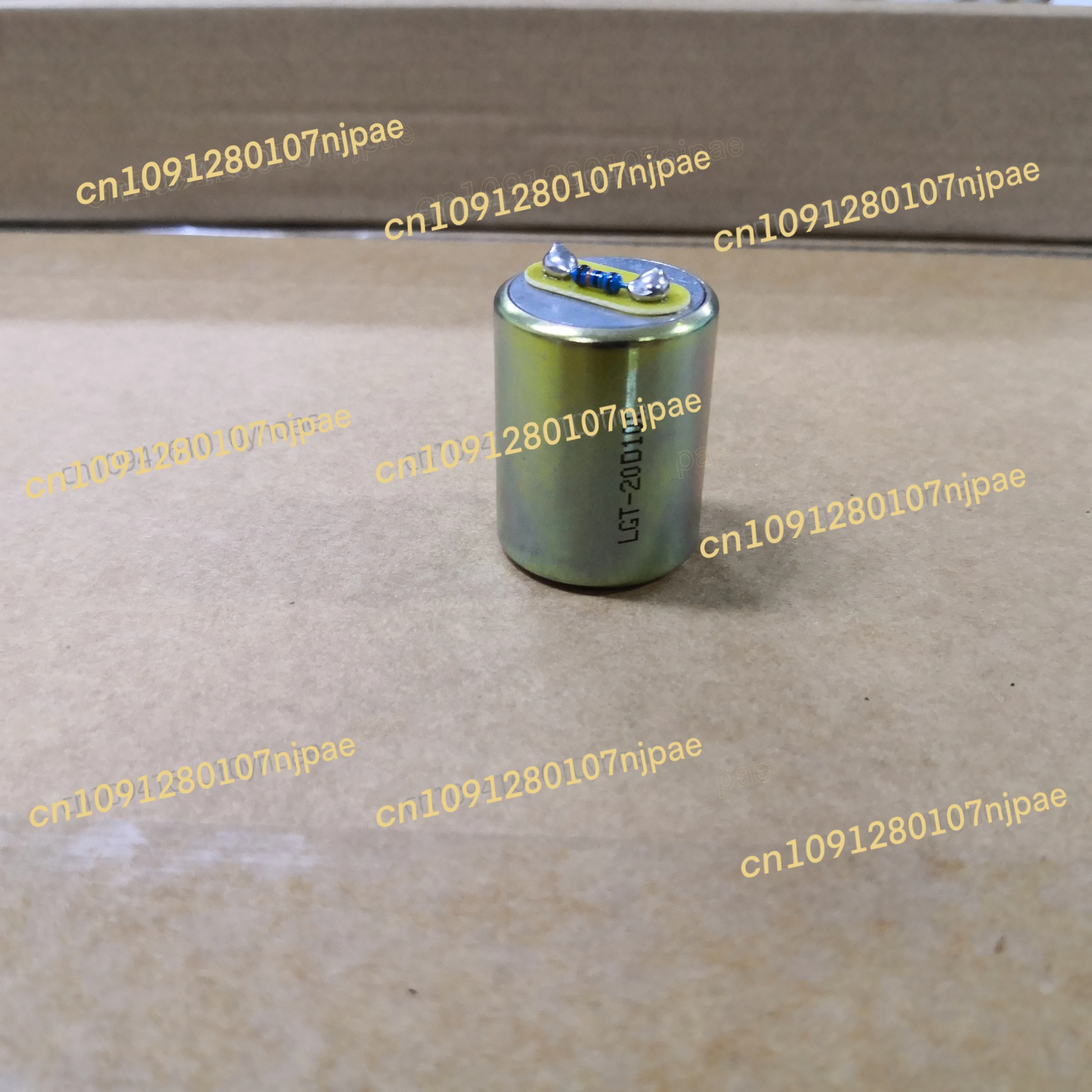 

High sensitivity LGT-20D10C vertical seismometer (LGT-20D10C)