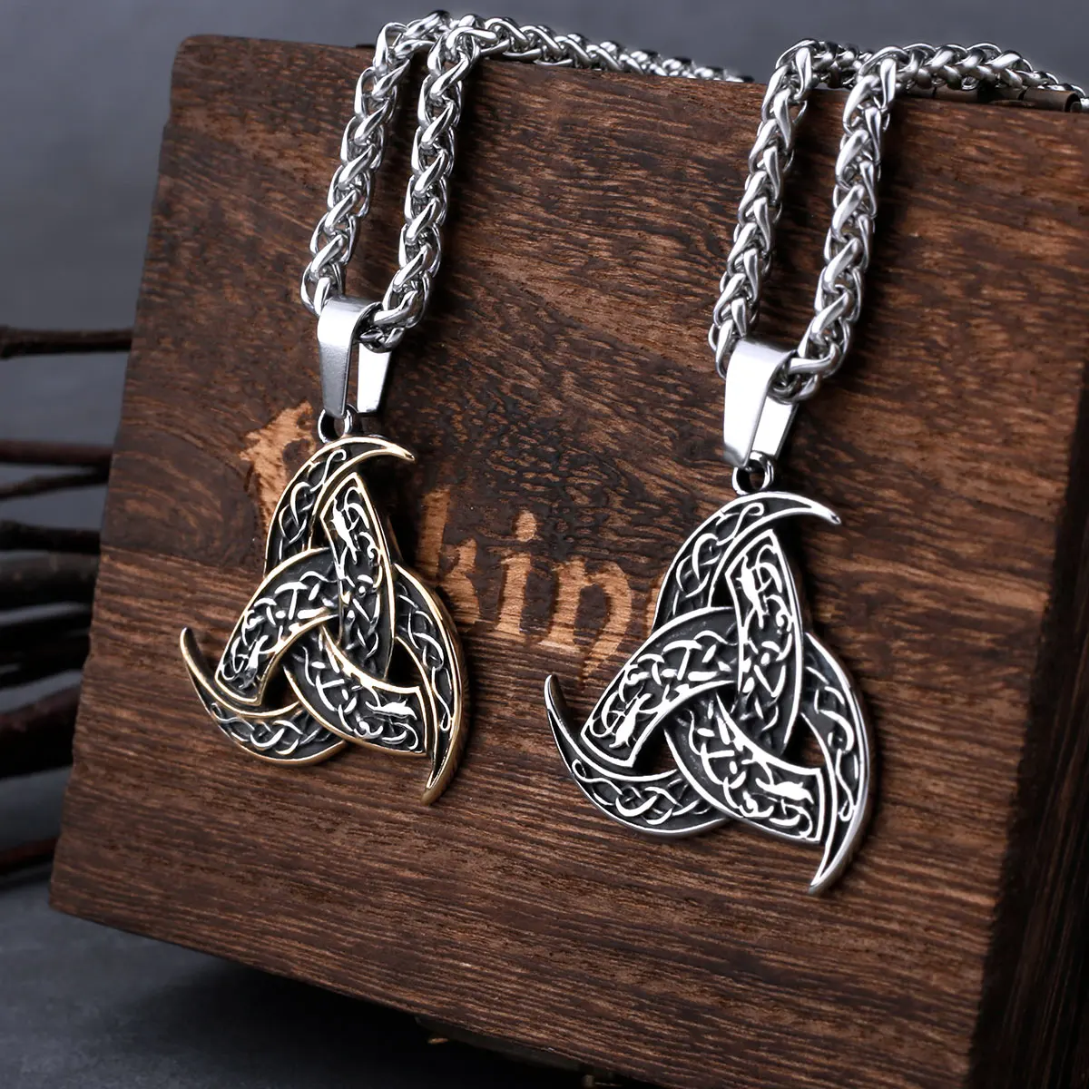 Stainless Steel Vintage Celtic Knot Rune Necklace Men's Nordic Viking Trinity Fashion Pendant Necklace Charm Viking Male Jewelry