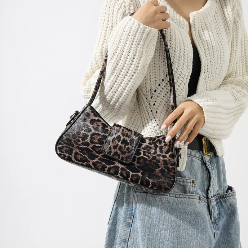 Borsa sotto le ascelle con stampa leopardata di alta qualità Borsa da donna di nuova moda Borsa a tracolla versatile Borsa a tracolla Piccola borsa quadrata