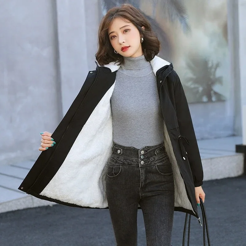 เสื้อโค้ทกันหนาวสำหรับผู้หญิง ปี 2025 ดีไซน์เกาหลีใหม่ ทรงหลวม บุขนหนานุ่ม ความยาวปานกลาง กันลม