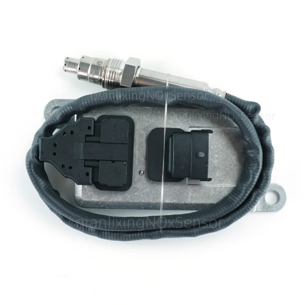 5WK9 6717A 21984358 Nitrogen Oxygen Sensor 5WK96717A 24V For Volvo FH FM FL VM 500 Renault Truck Nox Sensor view 3