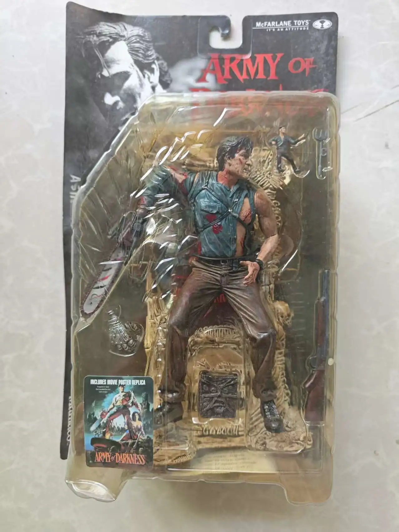 

McFarlane Army of Darkness Ash Limited Edition Movie Maniacs 3 Action Figure Pit Witch 2001