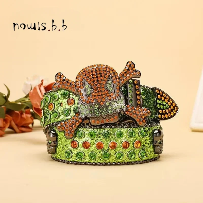 男性と女性のための豪華なクリスタルスタッズベルト、バットスカルラインストーン、ウエスタンカウガールとカウボーイストラップ、ジーンズベルト、y2k