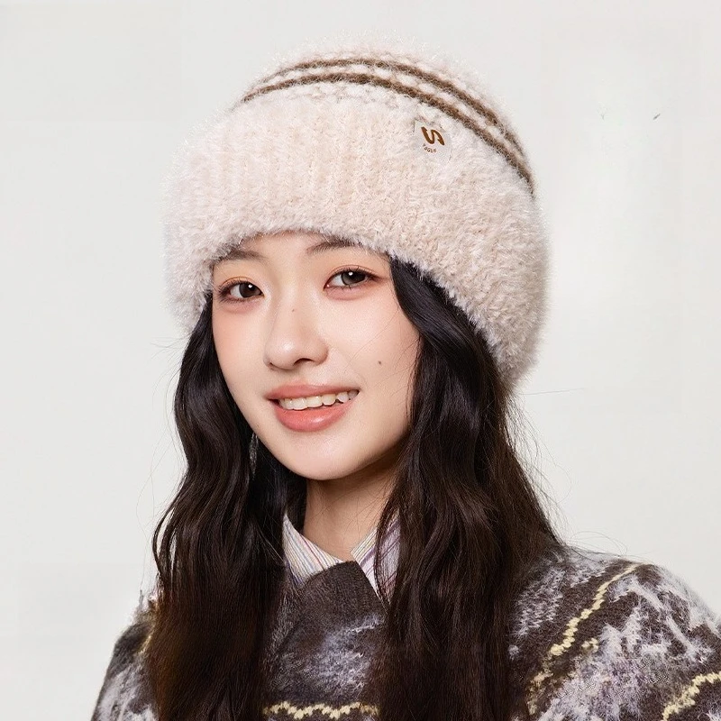 Korean High-end Color Velvet Thickened Knitted Hat Girls Winter Fashion New Outdoor Versatile Windproof Warm Wool Hat