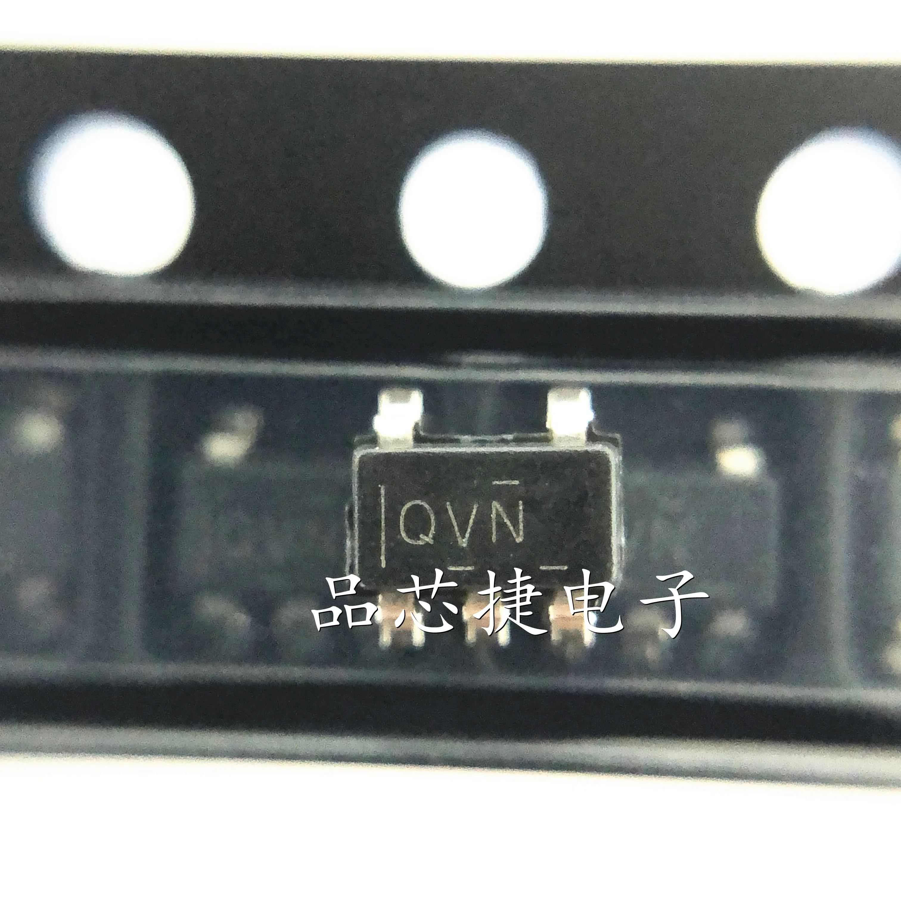 20pcs/Lot TLV70212DBVR Marking QVN SOT-23-5 300mA, High-PSRR, Low-IQ, Low-Dropout Voltage Regulator With Enable