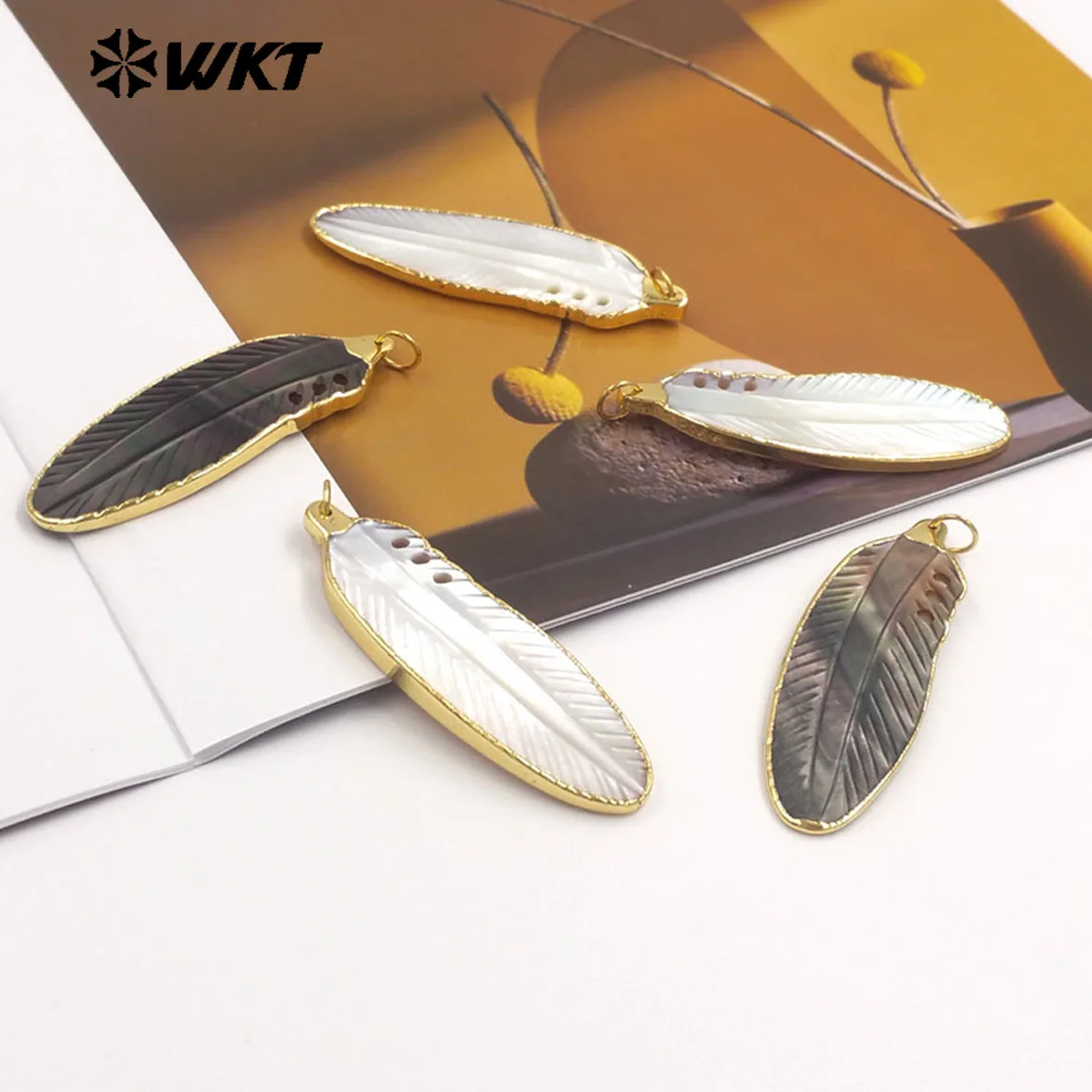 

WT-JP471 Романтический изящный кулон в форме перьев из натуральной ракушки с покрытием из настоящего золота 18 карат для женщин