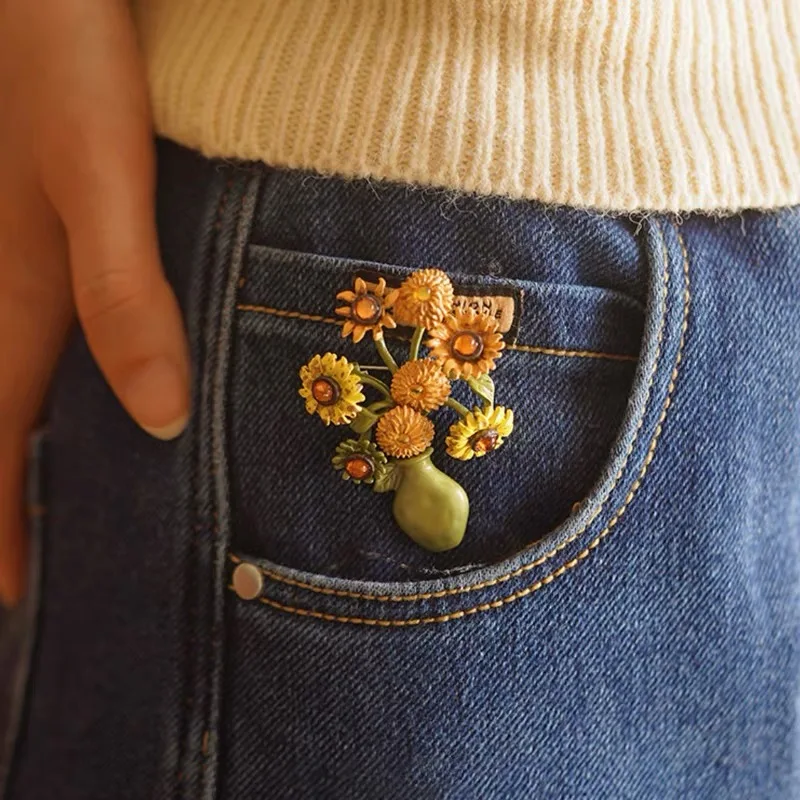 Creative Design Enamel Van Gogh Sunflower Yellow Vase Brooch For Women's Party Accessories