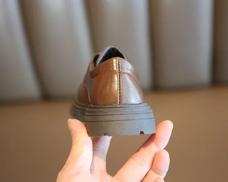 Kinder-Lederschuhe für Jungen und Mädchen, Unisex, formelle Kinderschuhe im britischen Stil, zum Schnüren, weiche, dicke Sohle für Hochzeit, Party, rutschfest – Detail 20