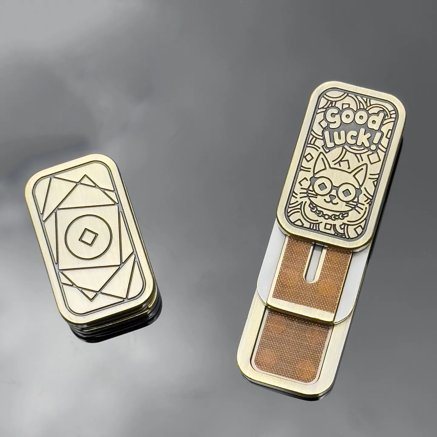 

Металлическая магнитная EDC-карта-слайдер Haptic Coin: мини-игрушка для снятия стресса и тревоги