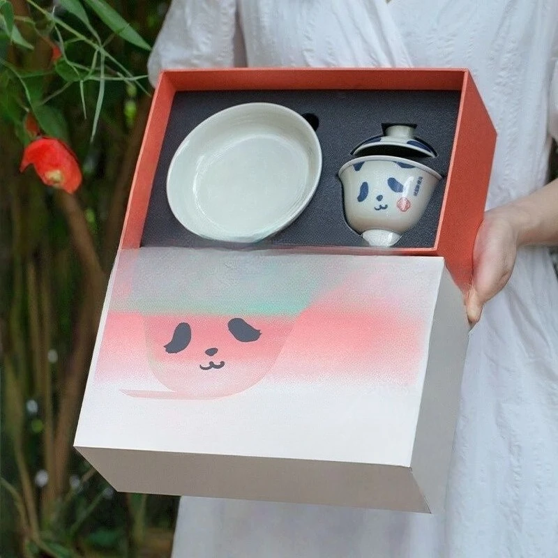 

High-value panda cover bowl cup, gray glaze Sancai cup, special gift graduation commemorative gift