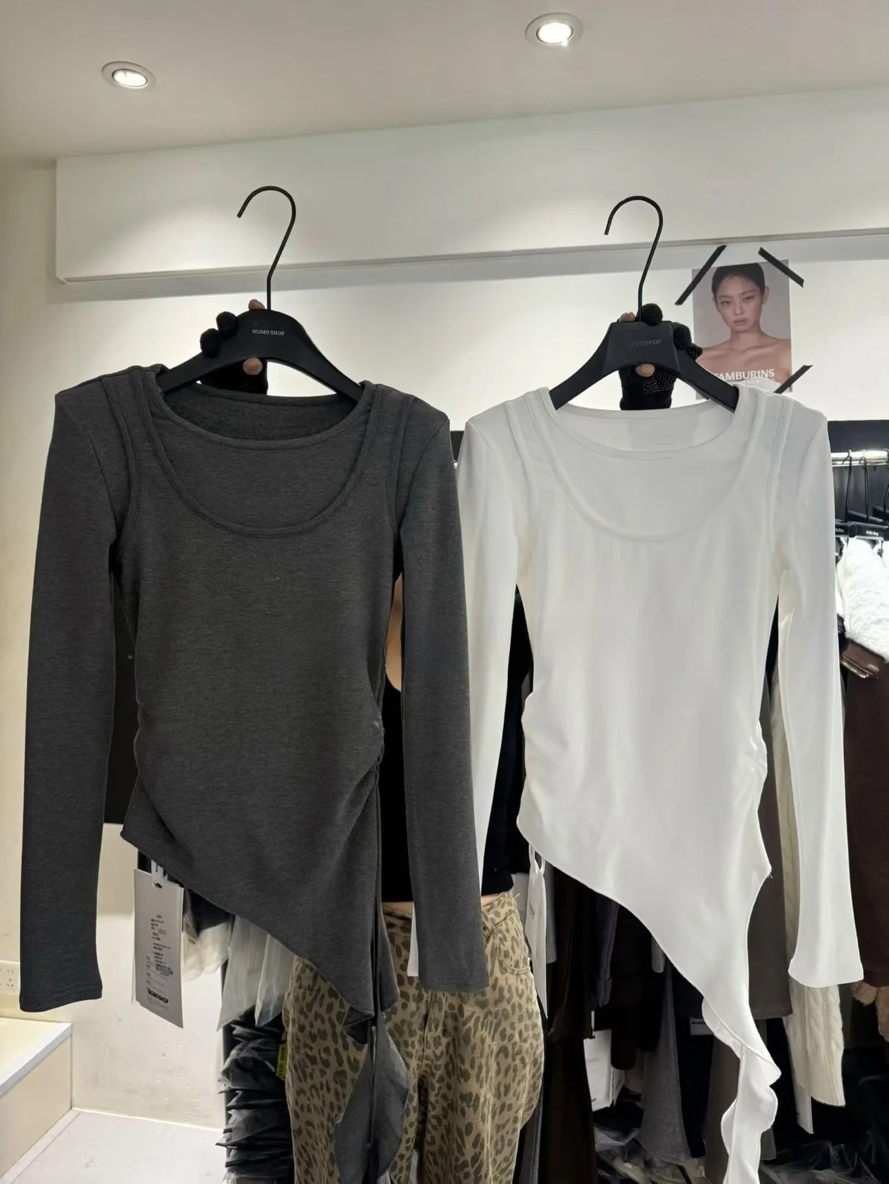 

Winter New Sle Women's Long Sve Fce-lined Slim-fit U-ne T-irt Korean Sle Commute Pure Color False Two-pieced