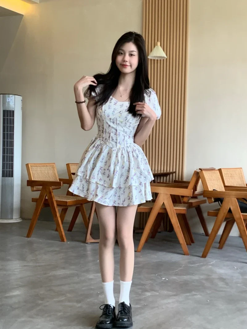 فستان قصير بأكمام منتفخة للنساء بتصميم مزهّر وكشكشة حلوة وخصر عالي أنيق للعطلات البناتية موضة الكلية فيستدوس دي موجر