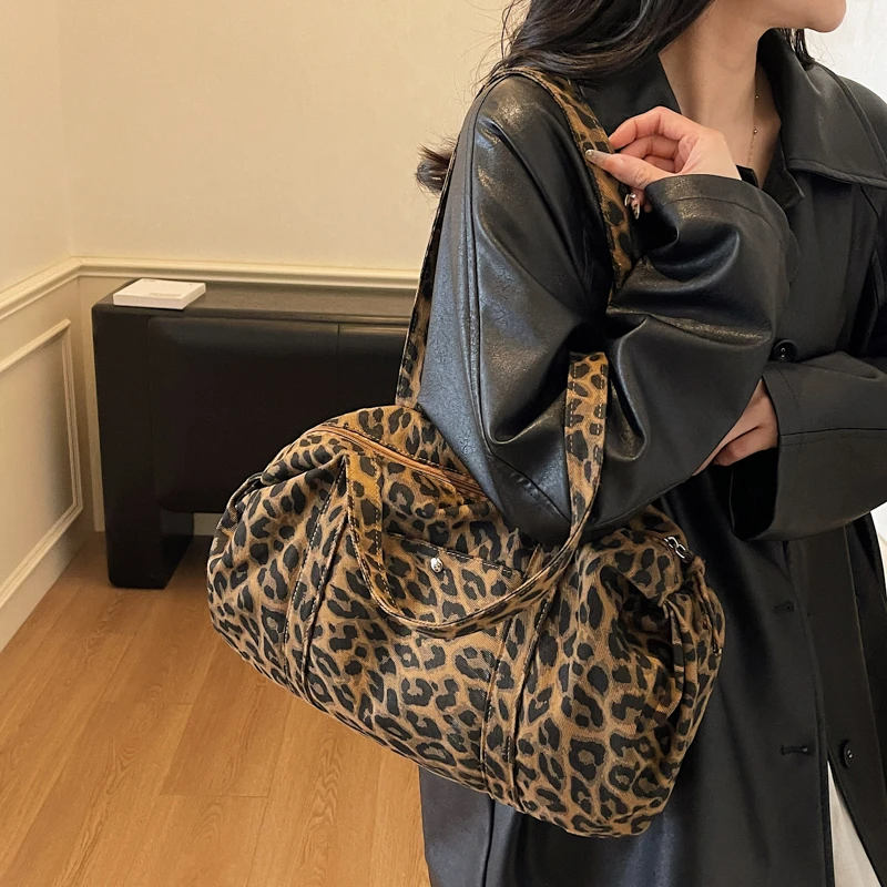 Leopardenmuster-Tragetasche für Damen, große Canvas-Umhängetasche, vielseitige Crossbody-Handtasche, Damen-Shopper-Tasche für Reisen, Arbeit und Alltag. – Detail 29
