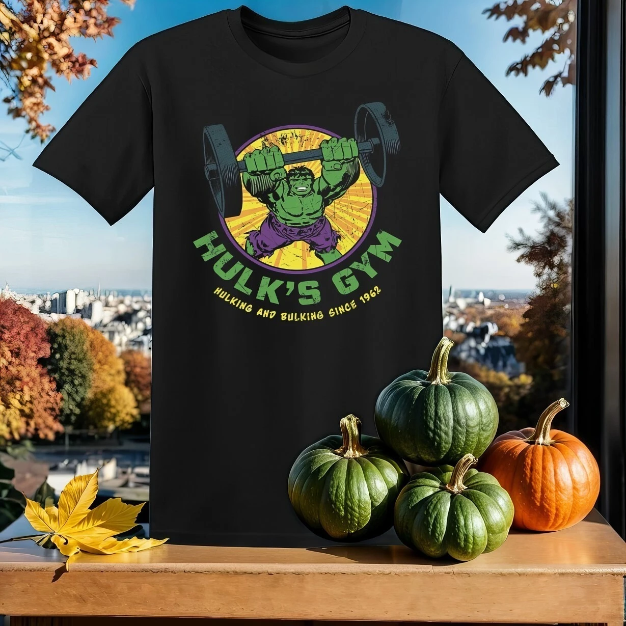 

Hulk Lifting Weights Tee – Highlights The “HULK’S GYM” Design, Ideal for Superhero and Workout Lovers New Arrival Tee S-4XL