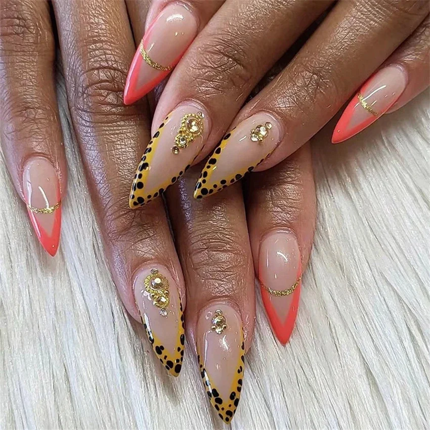 

24Pcs/Set Leopard Print Orange Red Mandarin Fake Nail Chips Almond Acrylic Wearing False Nails Full Coverage Press on Nail Tips