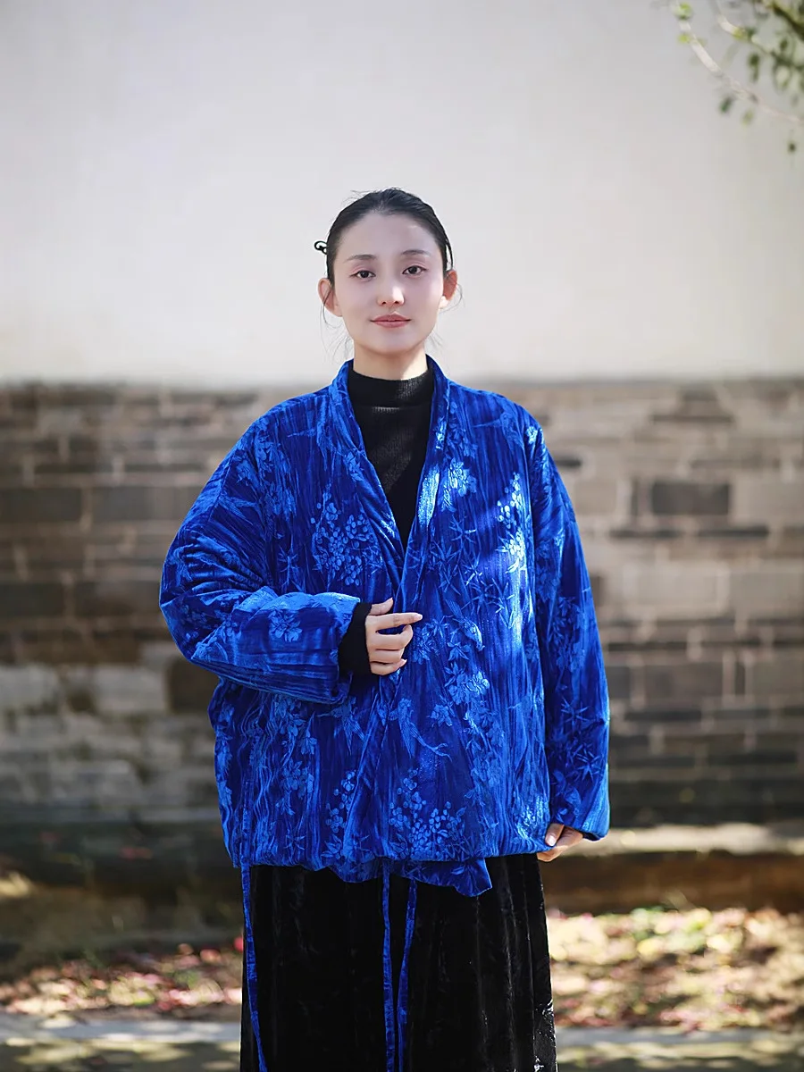 

TIYIHAILEY Women Full Sleeve Short Thick Outerwear V-Neck Lace Up Jacket Velvet Blue Warm Coats Chinese Style Printed Ladies