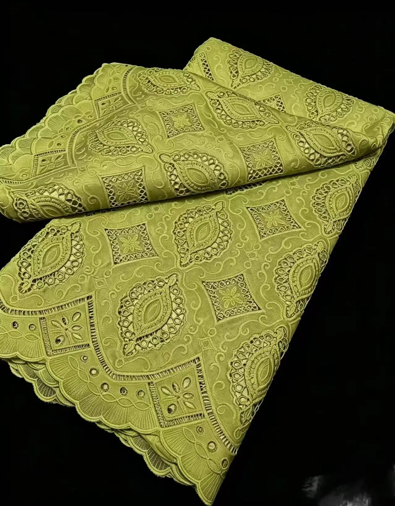 African Guipure Fabric Embroidery Cord Lace with Flower Lurex Traditional Senegal Water Soluble Fashionable Sewing Material 2026