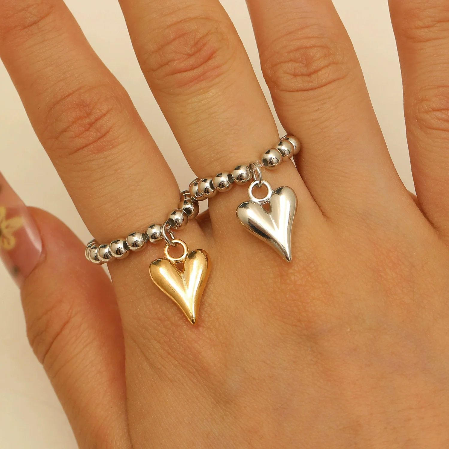 Vintage Originality Handwork String of Beads Elastic Rope Love Heart Pendant Rings for Women CCB Round Bead Rings Jewelry Gifts