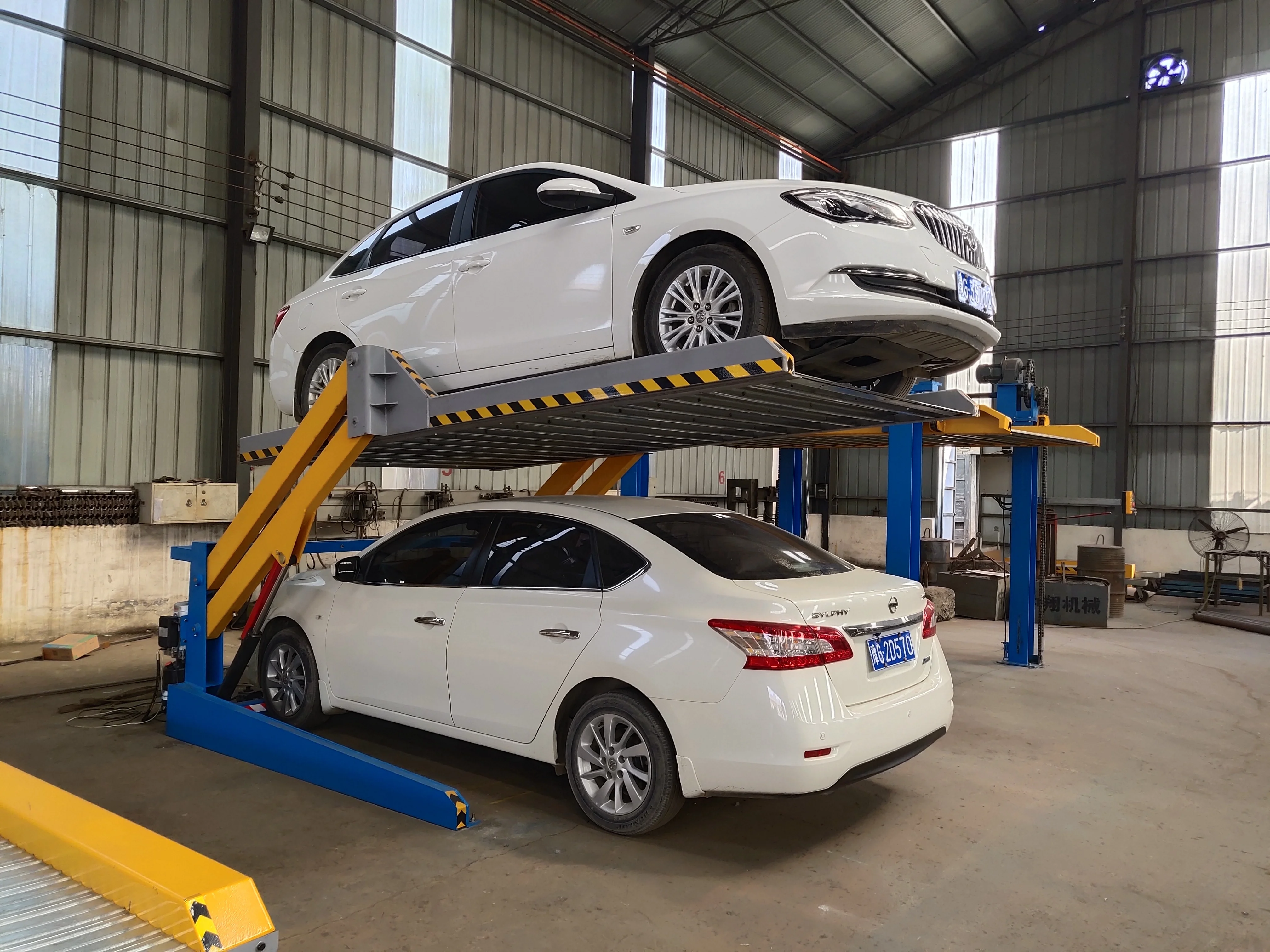 Mini sistema de ascensor de estacionamiento vertical para interiores