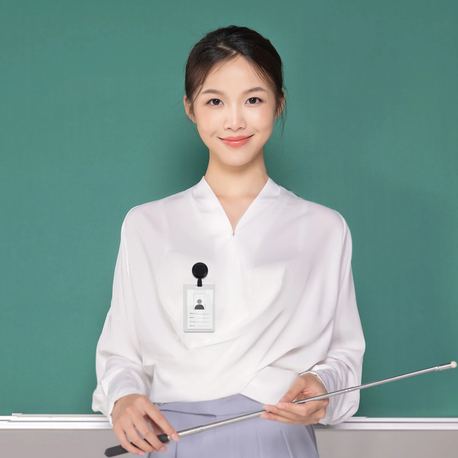 

15pcs Clear Id Card Holders Transparent Plastic Badge Protectors Reusable Work School Name Tag Case Lightweight Compact