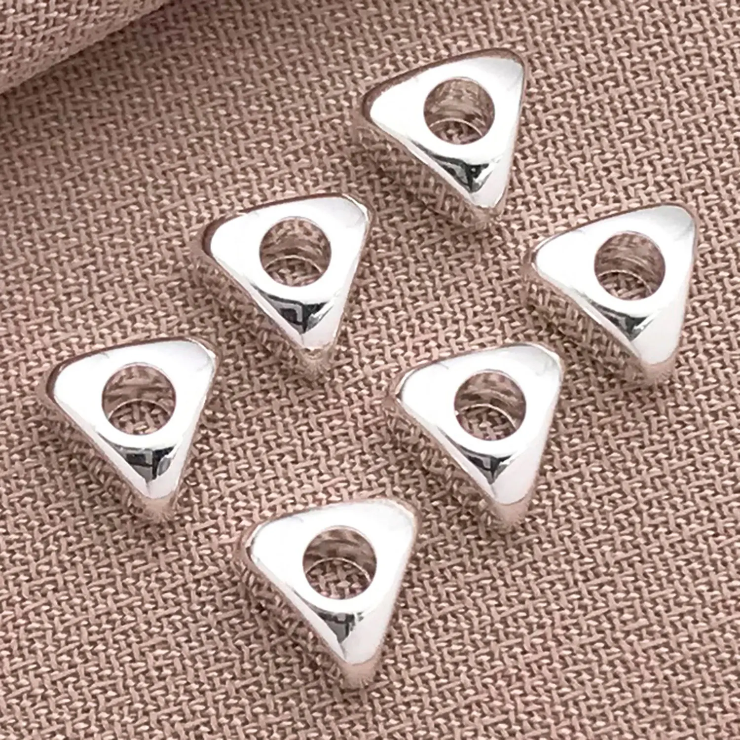 20 Stück/Lot dreieckige Perlen mit 18 Karat Vergoldung für DIY-Halsketten, Armbänder, Schmuckherstellung, Zubehör, Komponenten, Bastelbedarf – Detail 4