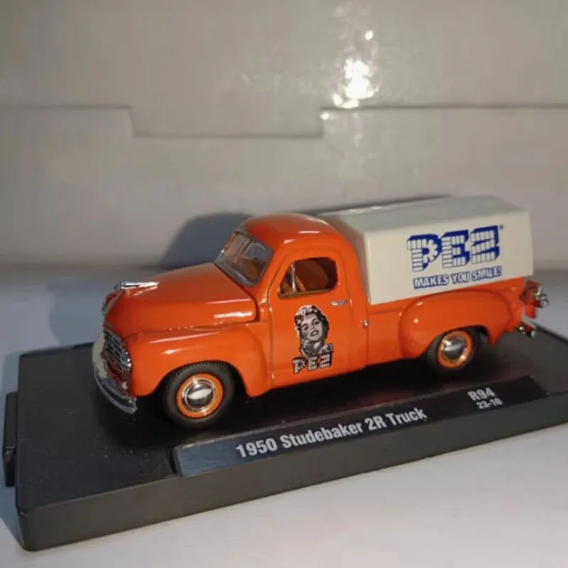 Original diecast liga 1/64 caixa estilo vintage 1950 studebaker 2r caminhão modelo de carro clássicos adulto lembrança presente exibição estática