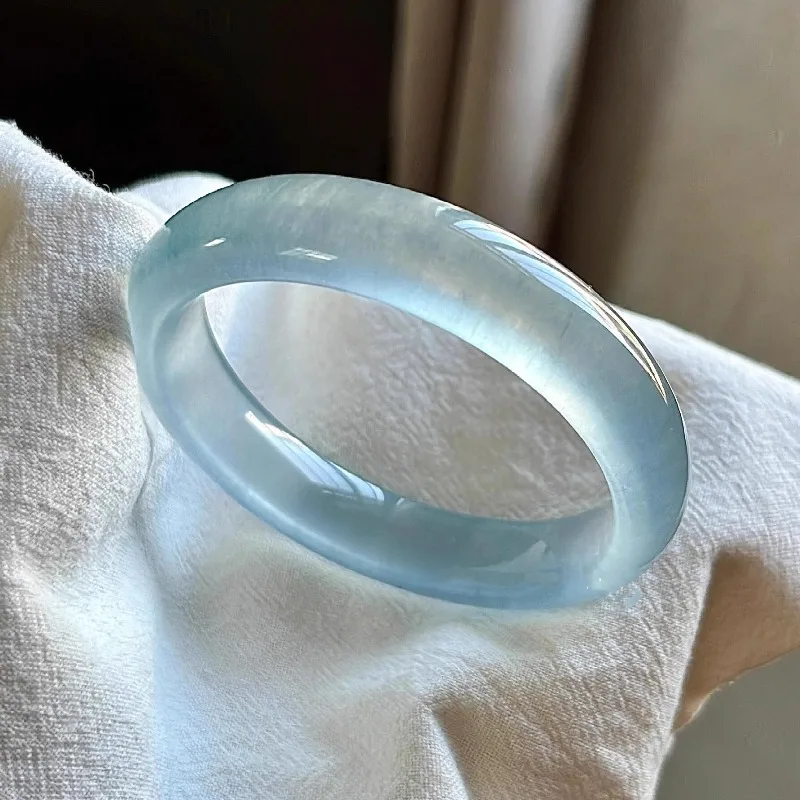 

High Ice Agate Chalcedony Blue Sunny Sailor Bracelet, Suitable for Daily Wear To Wear Jade Bracelets
