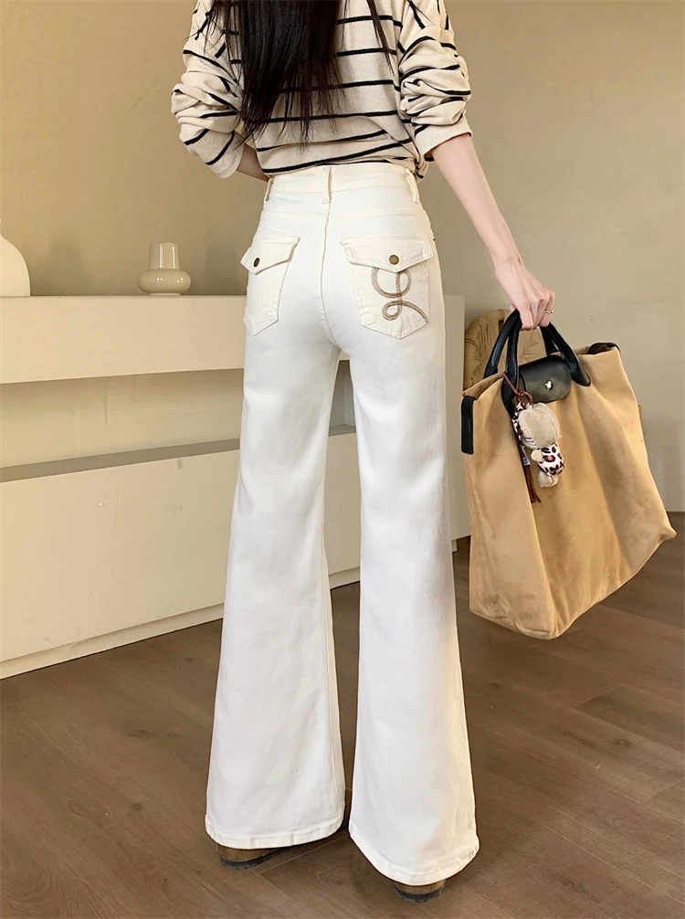 

Elegant Embroidered High Waist Bell Bottom Jeans Women's Fashionable Slimming Long Pants Casual Winter Season Ladies Jeans