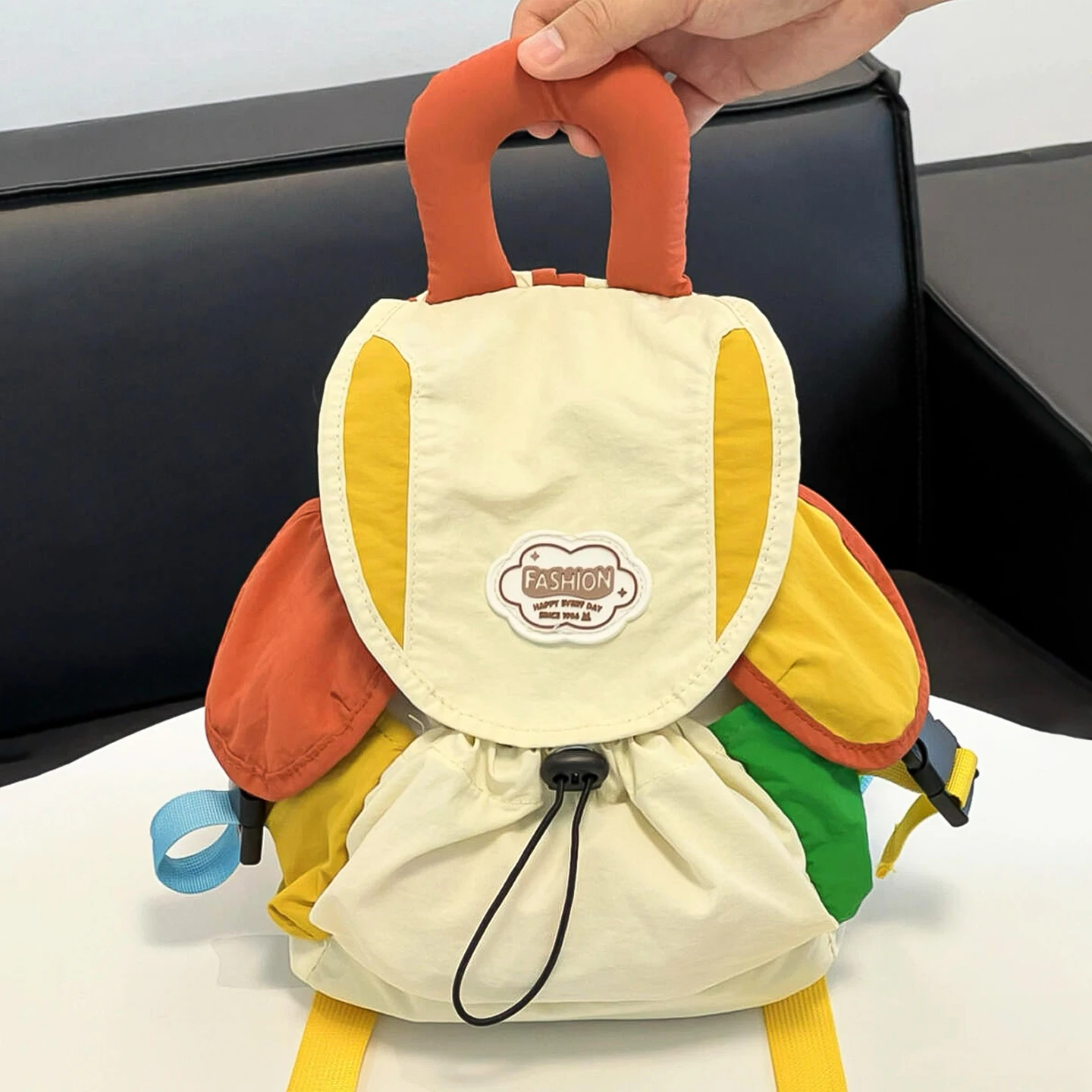 

Children's burden reduction spine protection ultra-lightweight backpack, large-capacity boys and girls travel backpack