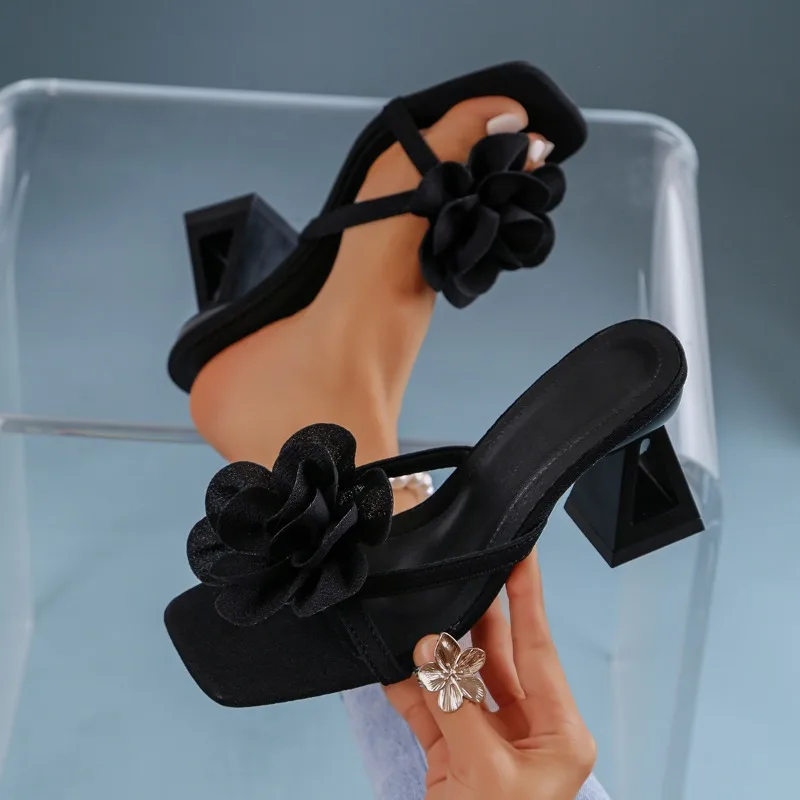Women Flower Slippers 2026 Summer New Fashion Elegant Cross Band High Heel Shoes Square Toe Open Toe Casual Comfort Sandals - view 4