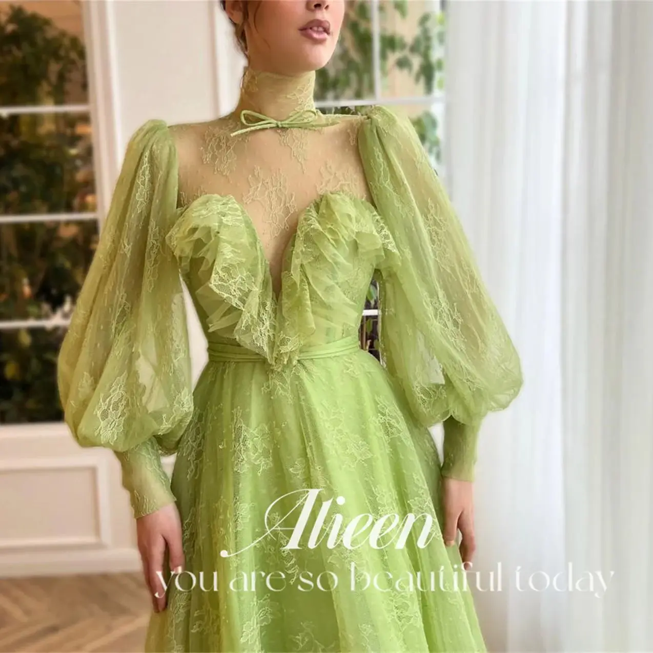 

Aileen Sweetheart Puff Sleeves Lace Grass Green Graduation Dresses for Formal Occasions Holiday Dress 2024 Ball Gowns Prom Gown