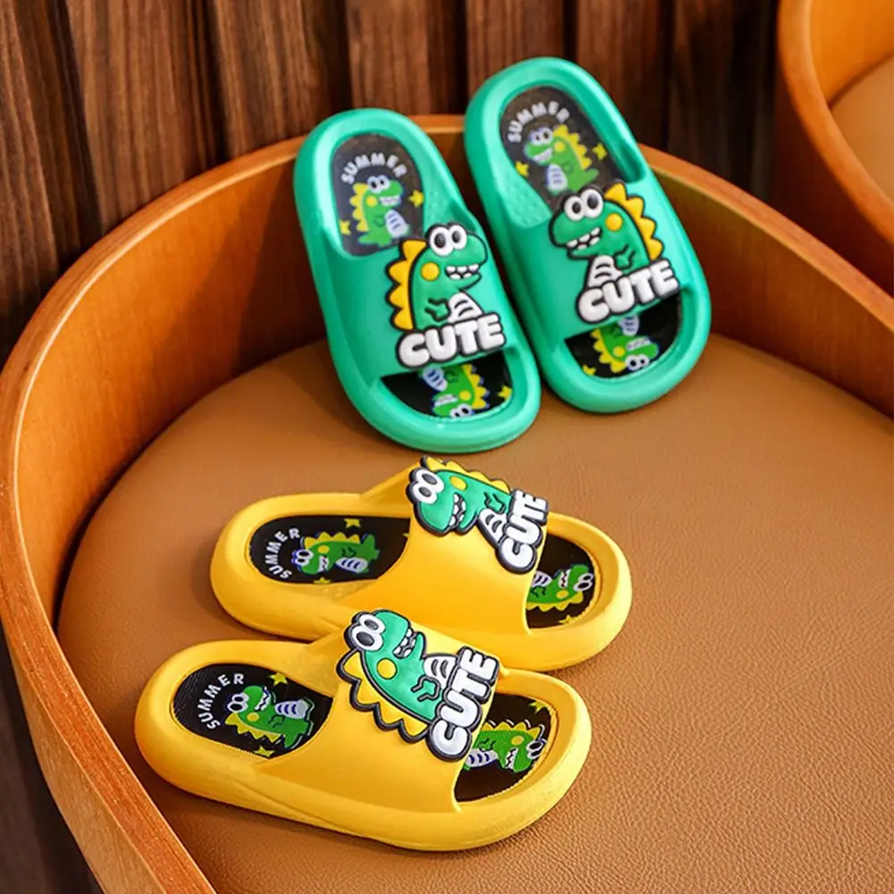 Zabawne, urocze kapcie dinozaury, platforma, PVC, kapcie w kształcie zwierząt z kreskówek, antypoślizgowe, jednokolorowe sandały łazienkowe dla dzieci, dla chłopców.