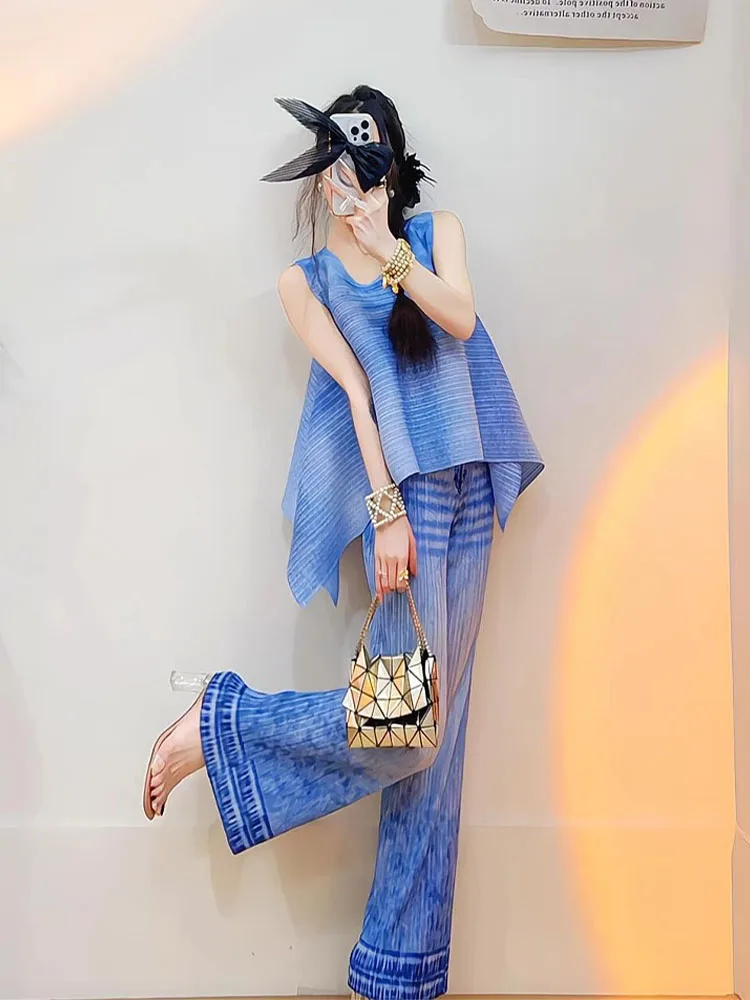 

Комплект из трех предметов с завышенной талией для похудения: женский летний жилет без рукавов, повседневные широкие брюки, топ с круглым вырезом и складками